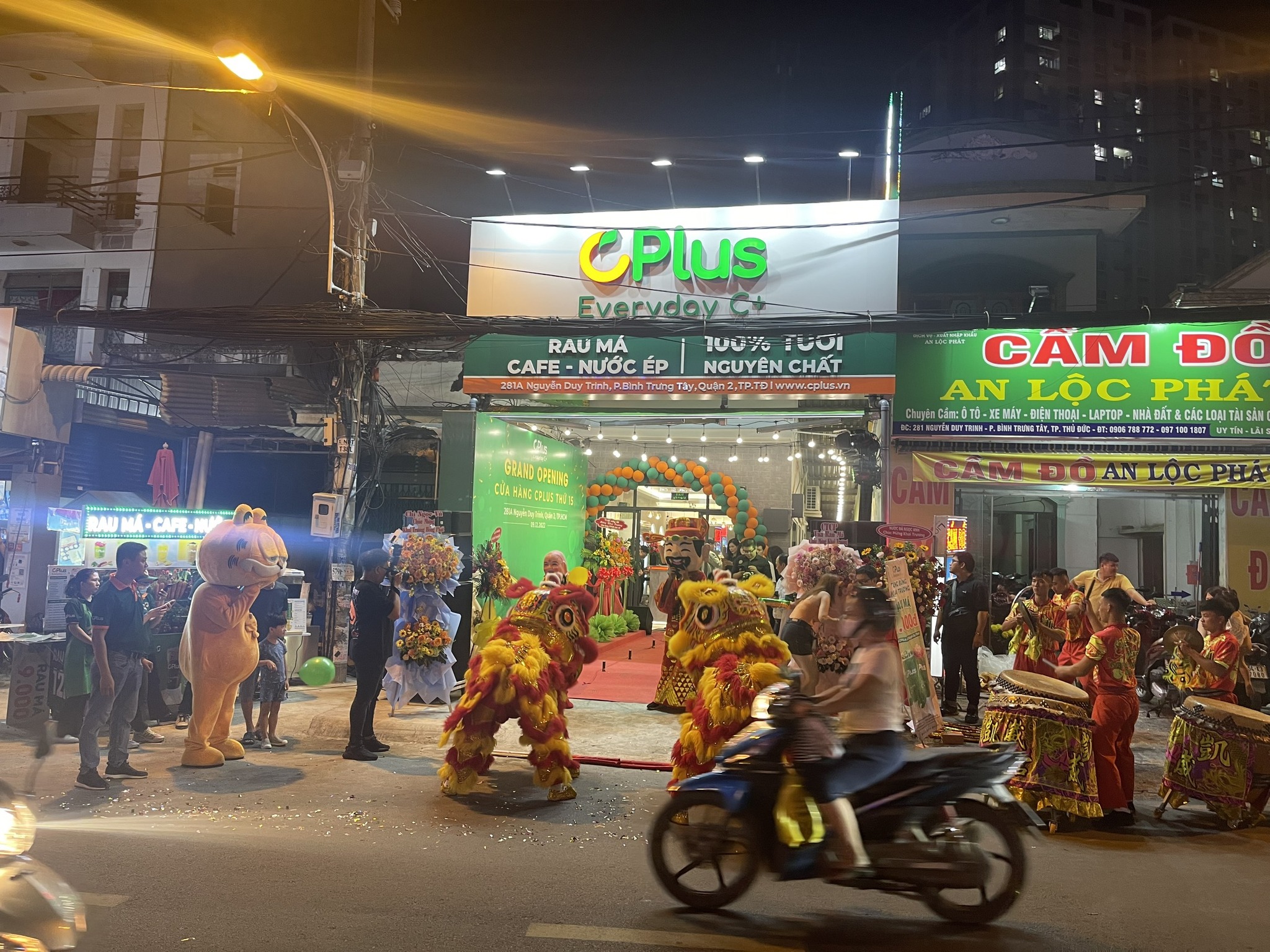 Khai truong CPlus 4