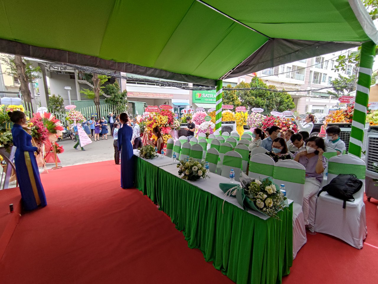 Khai truong phong kham da khoa Ngoc Minh 13