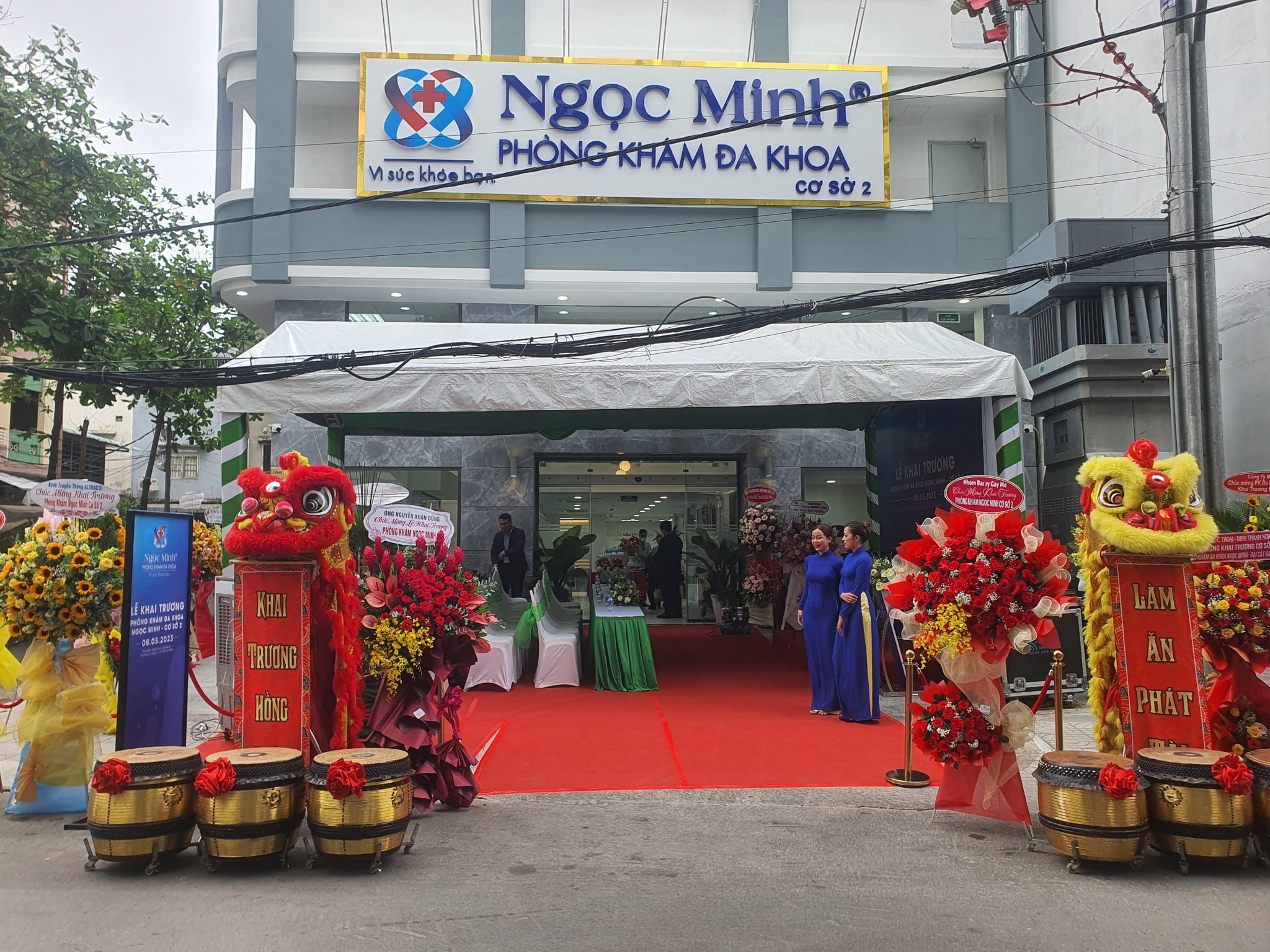 Khai truong phong kham da khoa Ngoc Minh 19