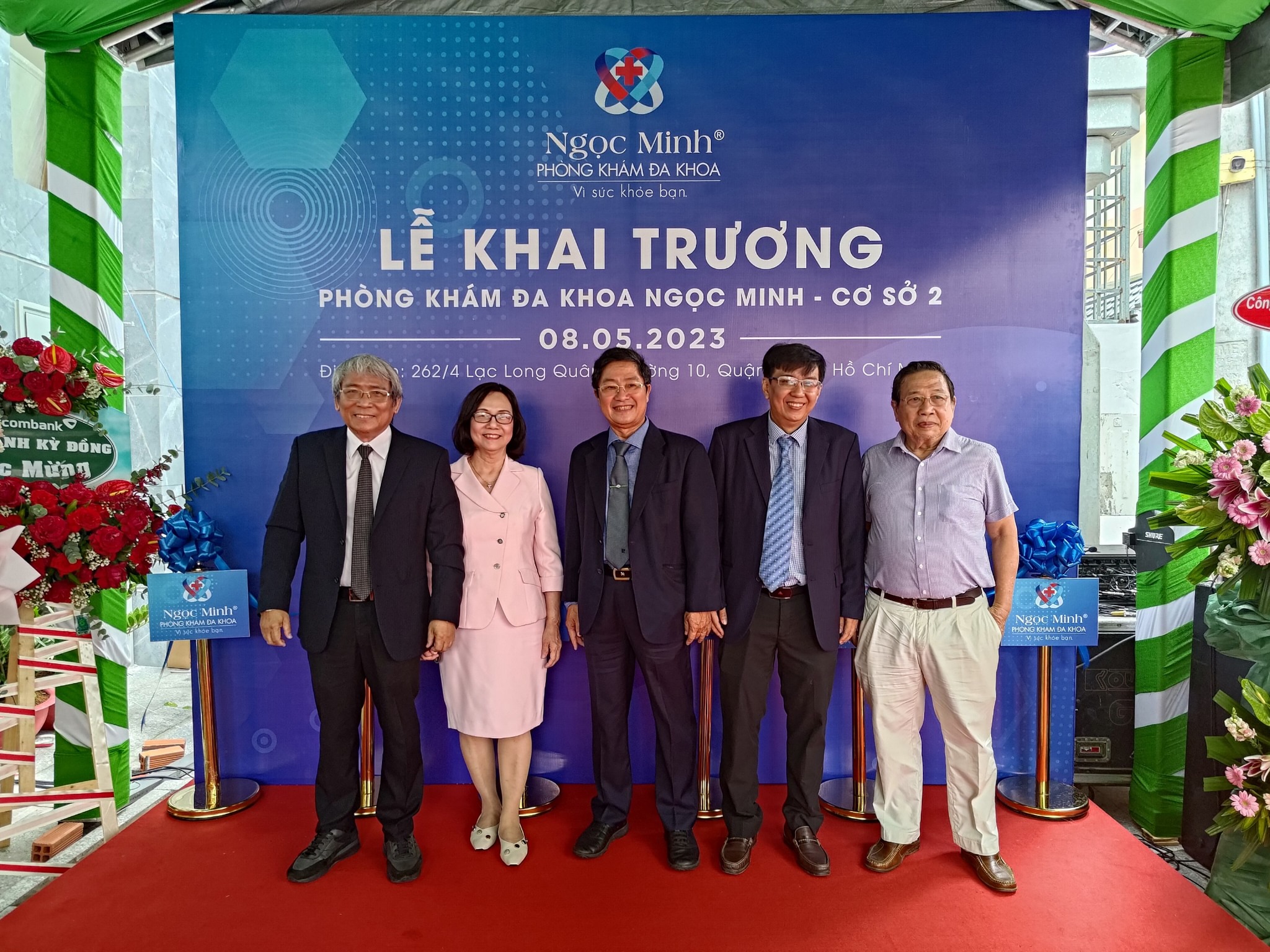 Khai truong phong kham da khoa Ngoc Minh 20