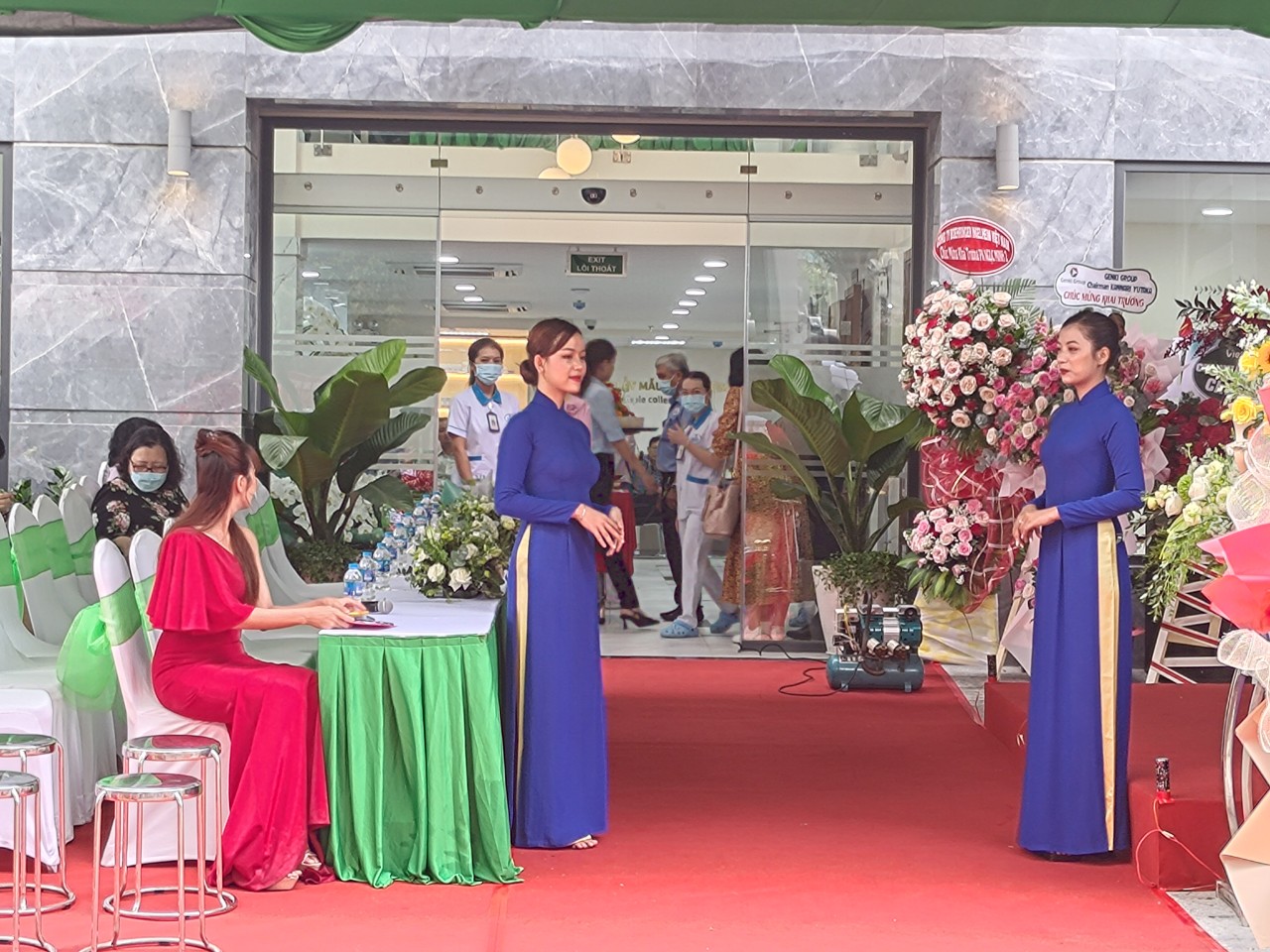 Khai truong phong kham da khoa Ngoc Minh 23