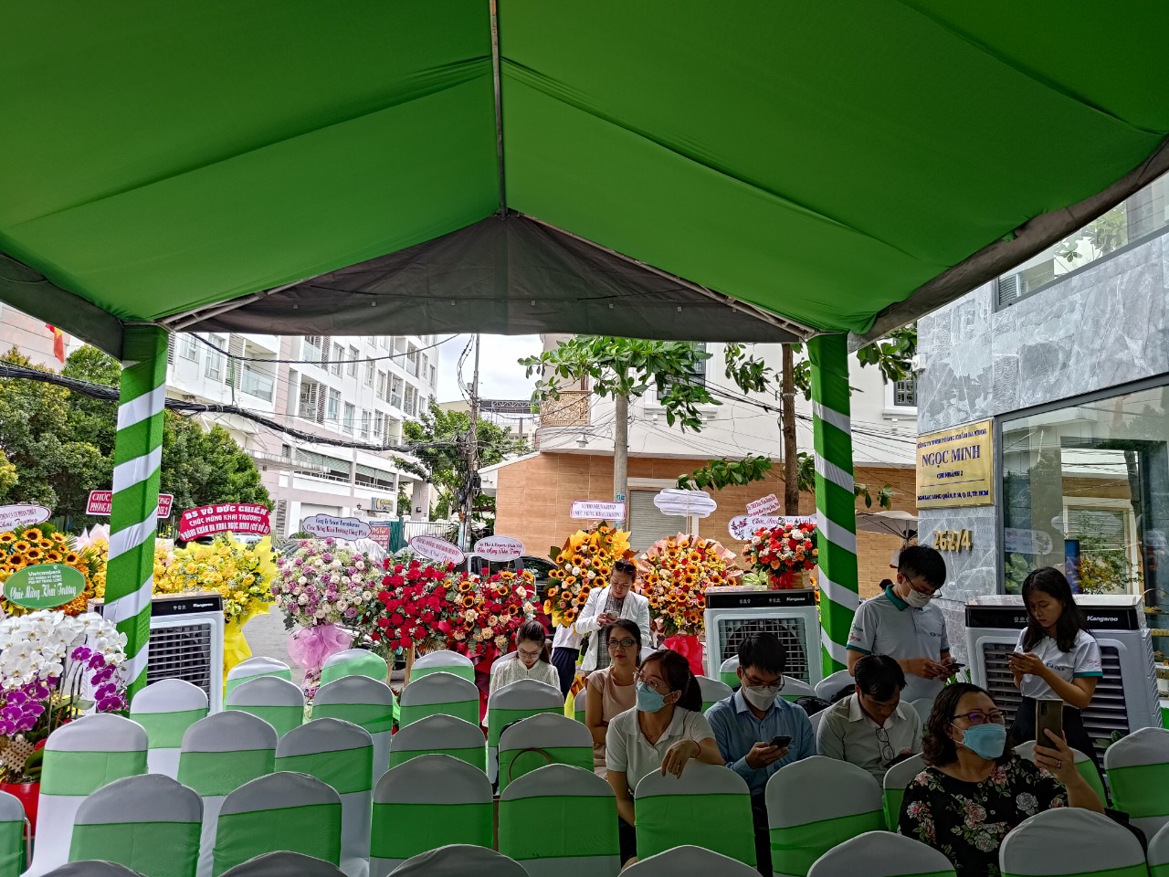 Khai truong phong kham da khoa Ngoc Minh 24