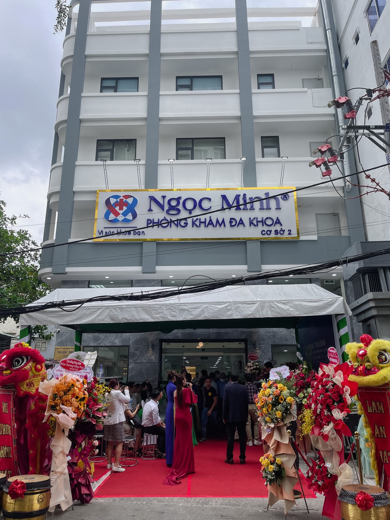 Khai truong phong kham da khoa Ngoc Minh 9